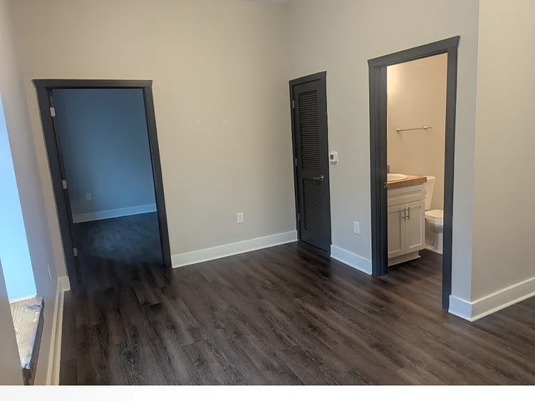 4 S King St #207 — Photo 11