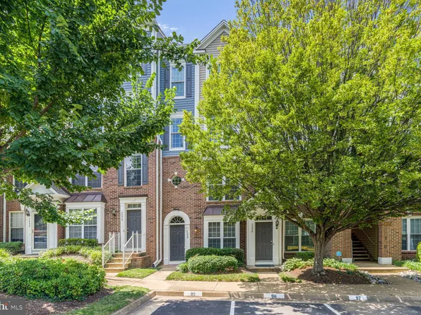 7028 Falls Reach Dr, Falls Church, VA 22043