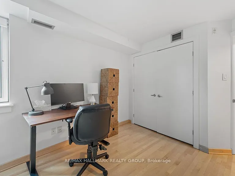 29 Main St #111 — Photo 20
