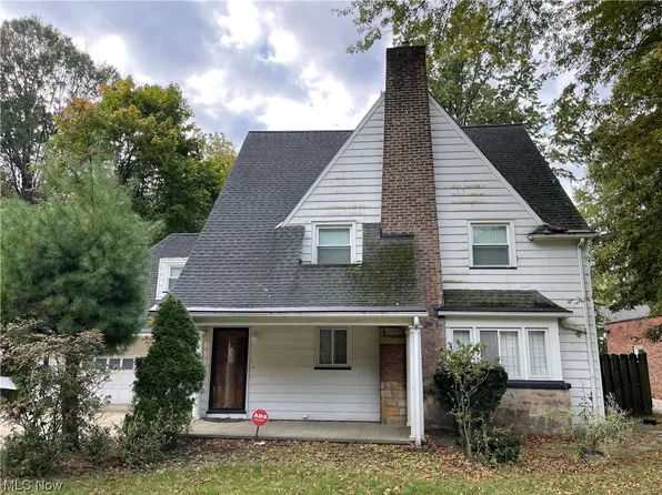 15706 Oakhill Rd, East Cleveland, OH 44112