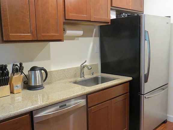 5th image of 723 Sierra Vista Ave APT 4