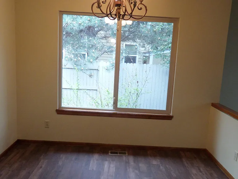 8135 Avens Cir — Photo 6