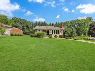 146 Stickle Rd, Beaver Falls, PA 15010