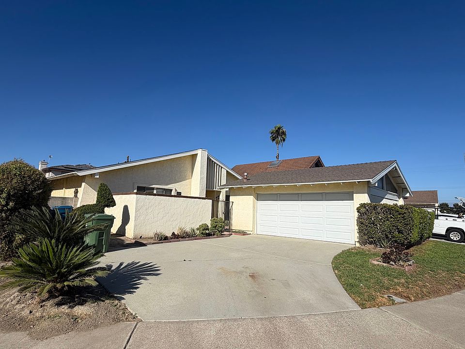 1st image of 10923 Slater Ave