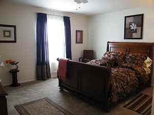 2nd image of 4570 Greenwood Dr