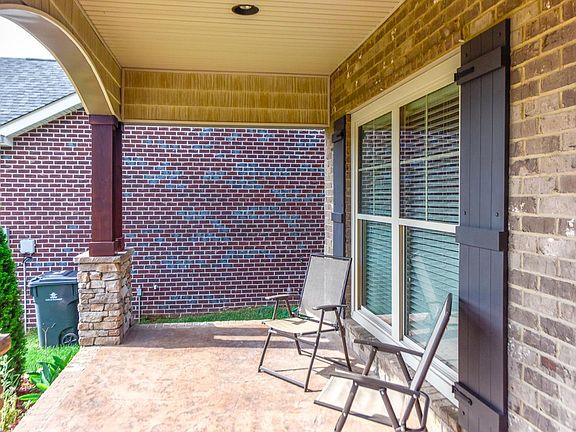 4th image of 2717 Clay Top Ln