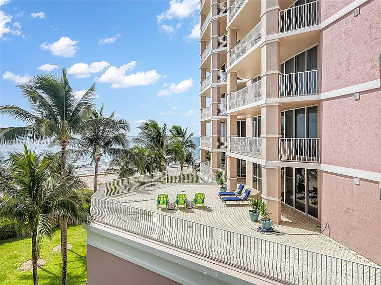 1460 S Ocean Blvd #304 — Photo 72