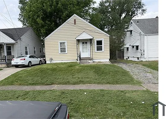 3 bed, 950 sqft, $1,500 — Photo 1