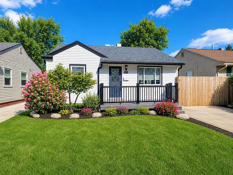 23092 Pilgrim Ave — Photo 31