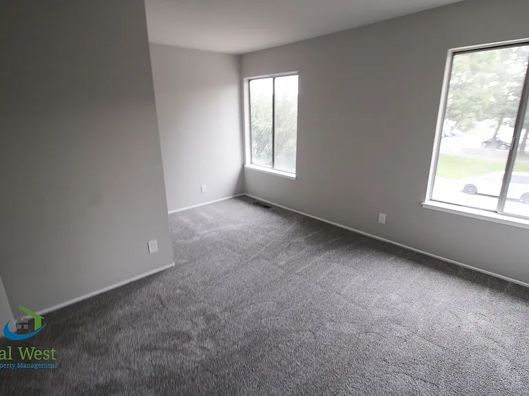 816 Glenside Dr — Photo 34