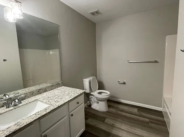 Cross Creek Villas
