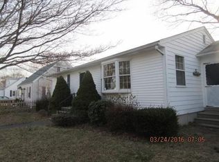 114 Uphill Ave, Warwick, RI 02886