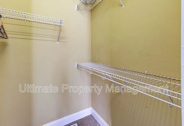 618 S 3rd St #2 — Photo 15