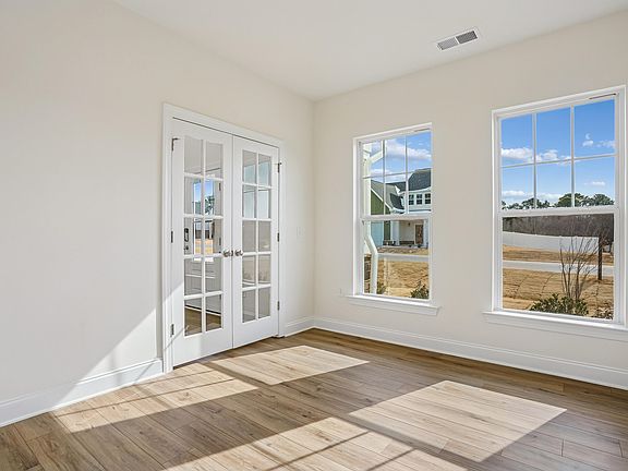 4th image of 9517 Wood River Dr