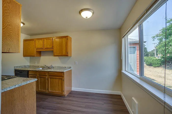 2 bed, 1.0 bath, 780 sqft, $1,495 — Photo 4