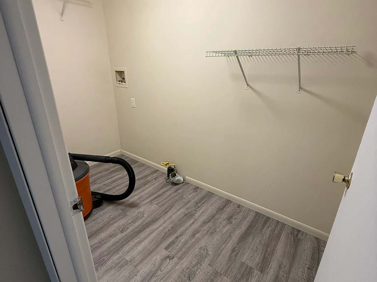 4 bed, 1.5 bath, $1,600 — Photo 4