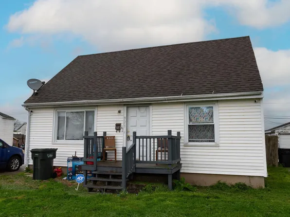 928 S Edison Ave, South Bend, IN 46619