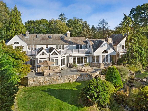 28 Pleasant Ridge Road