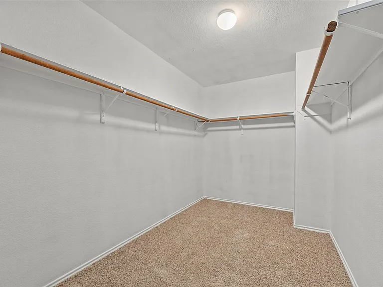 7606 Hillsdale Park Ct — Photo 13