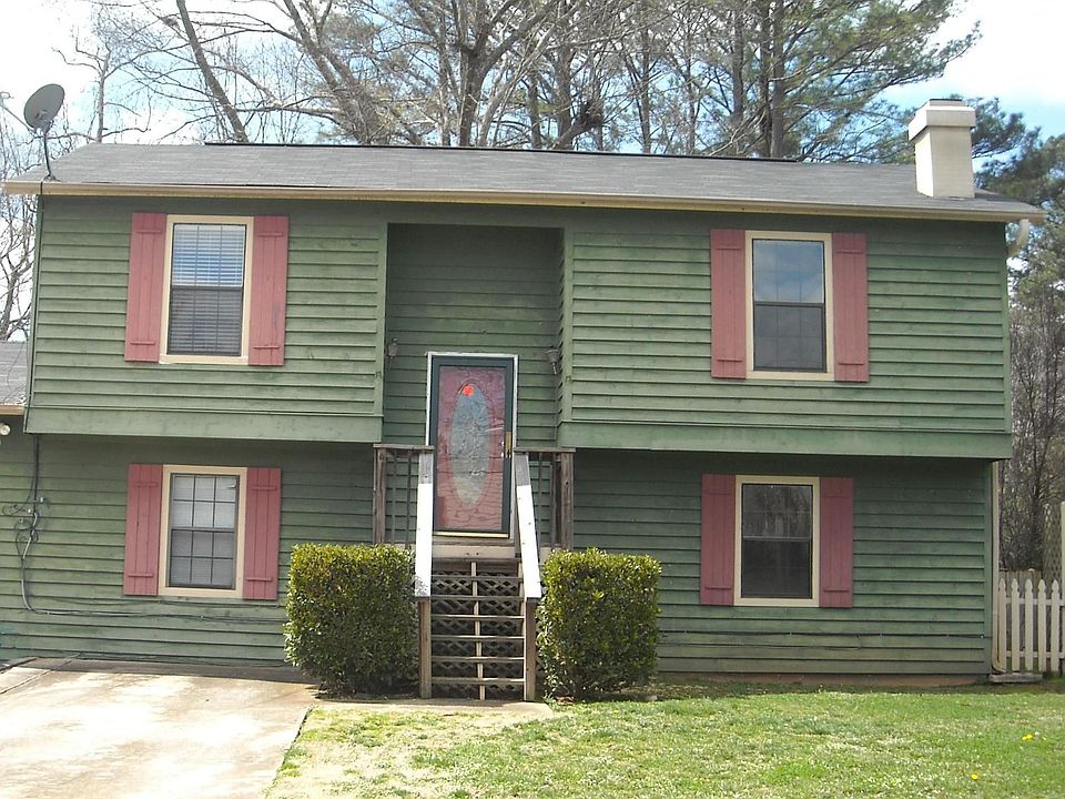 1st image of 938 Clover Ln
