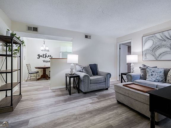 4th image of 401 N Cromwell Rd APT Q7