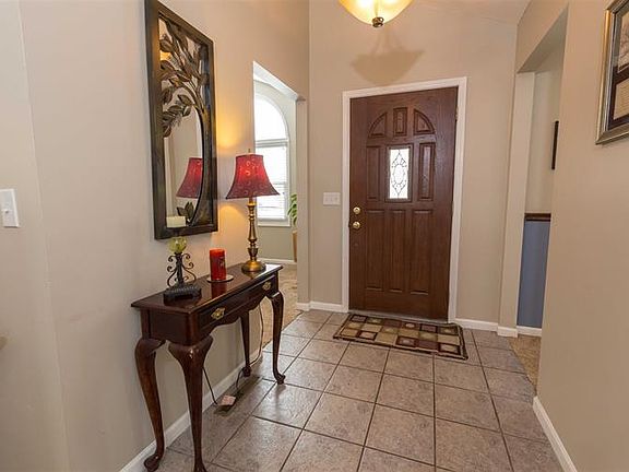 4th image of 18094 Burton Dr