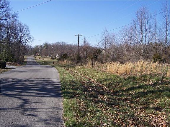 4th image of 112 Walnut Dr Lot 112