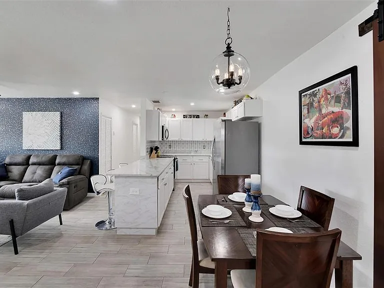 4731 W Montgomery Ave — Photo 21