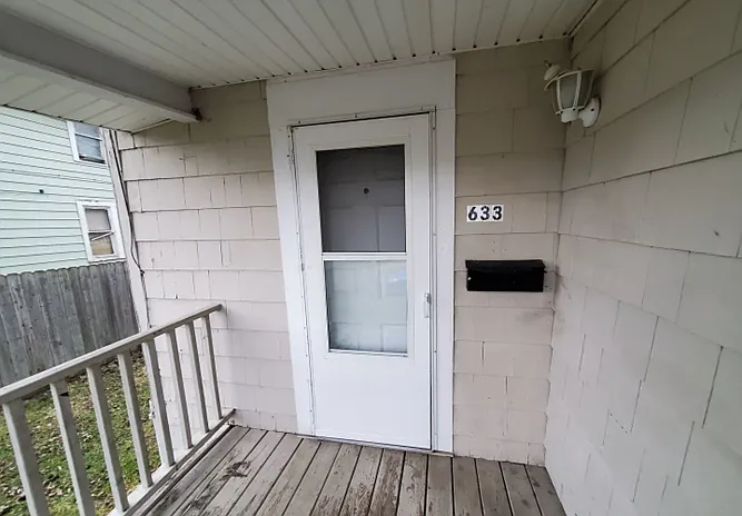 633 W Murphy St — Photo 13