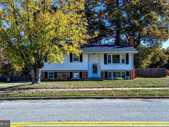 3rd image of 7706 Gambier Dr