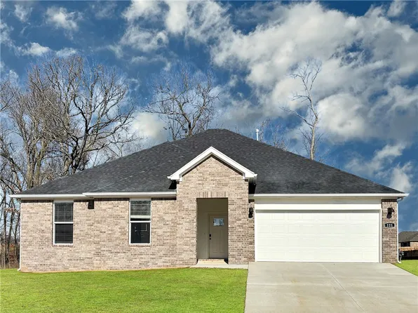 121 N Yona Ln, Farmington, AR 72730