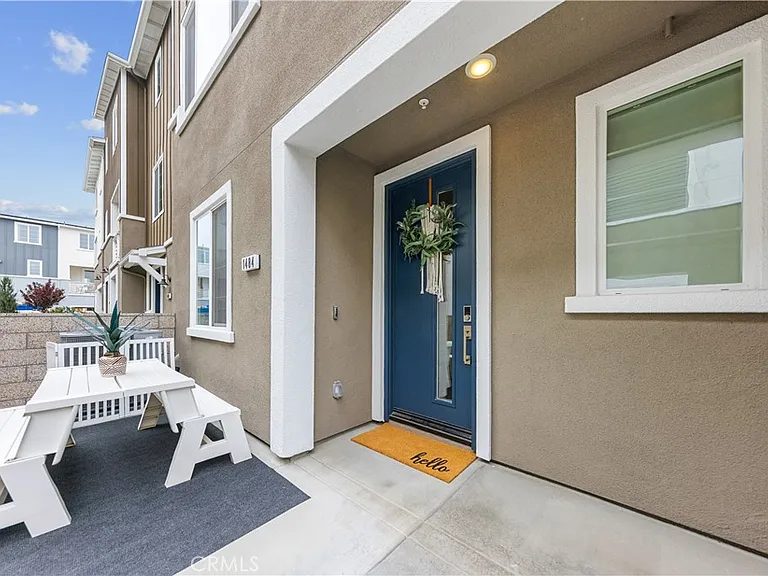 1484 W Sunrise Ln — Photo 12