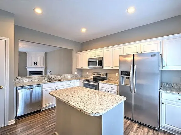 11 Annacey Pl — Photo 10