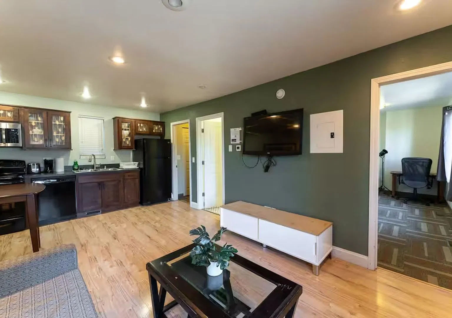 CTI Loft Apartments — Photo 3