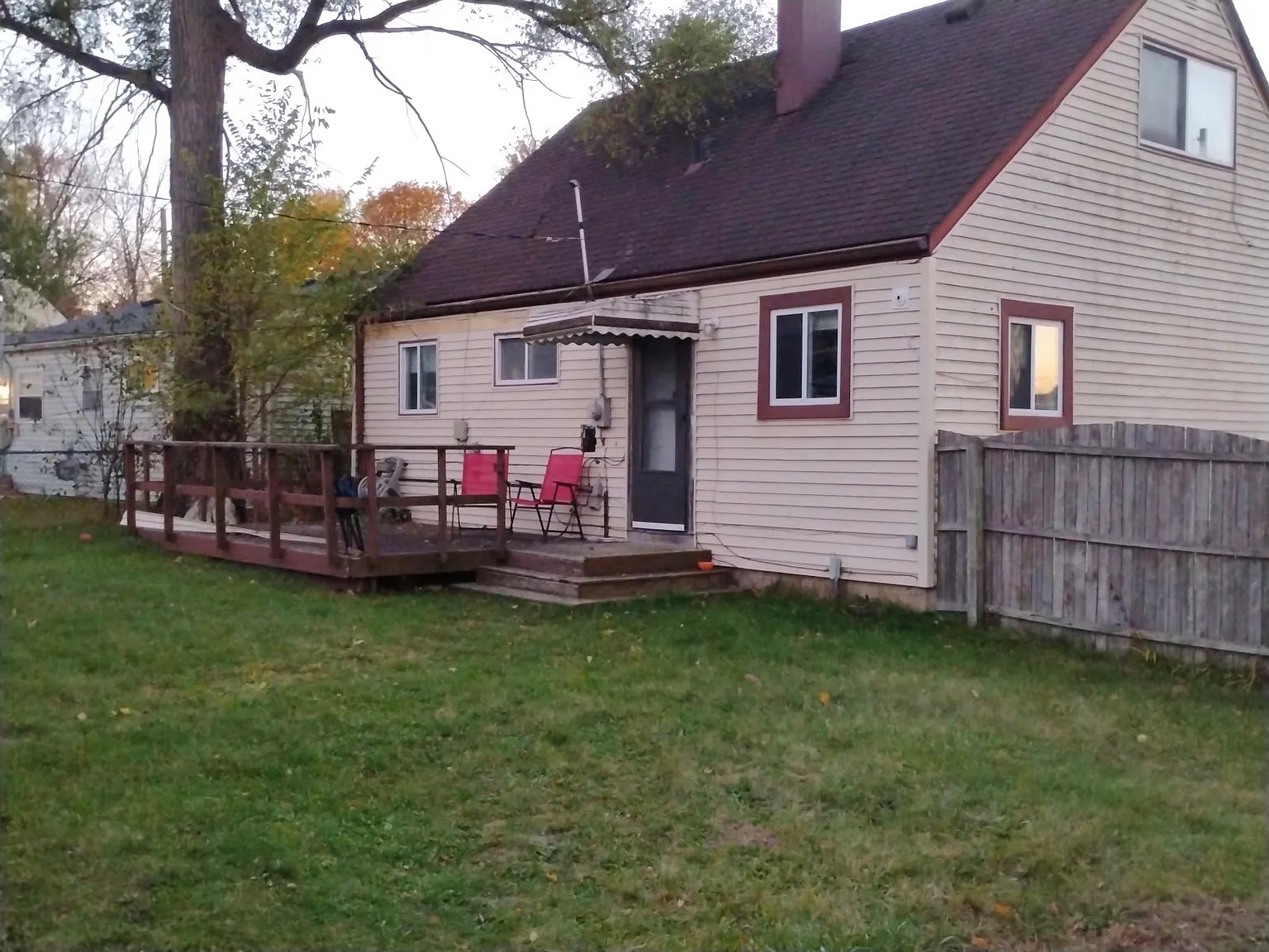 1192 Rambling Rd — Photo 4