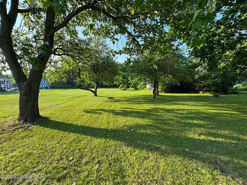 4th image of 23 Ferry Boulevard