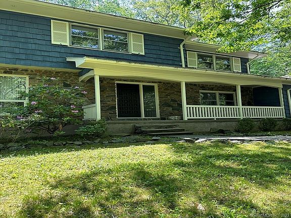 3rd image of 156 Conrad Dr