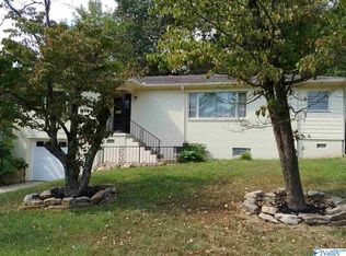 1908 Noccalula Rd, Gadsden, AL 35904