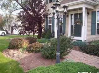 4754 Fawn Hl, Syracuse, NY 13215