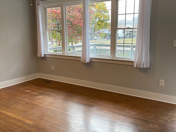 2nd image of 3331 Coffman Dr