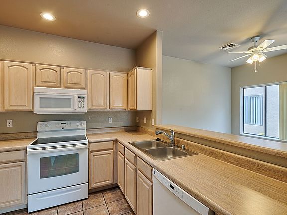 3rd image of 11874 N Saguaro Blvd APT A