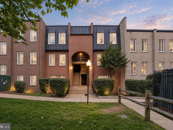 5010 7th Rd S APT T1, Arlington, VA 22204