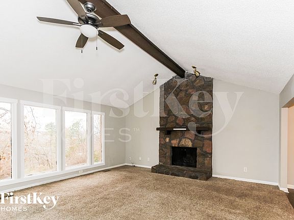 3rd image of 1312 Whirlaway Dr