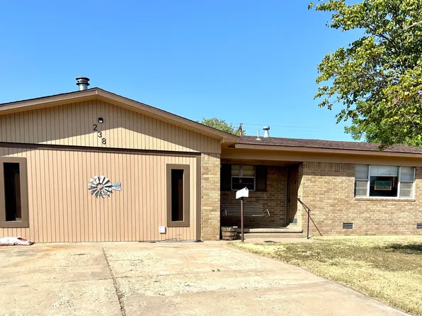 238 Circle Dr, Guymon, OK 73942
