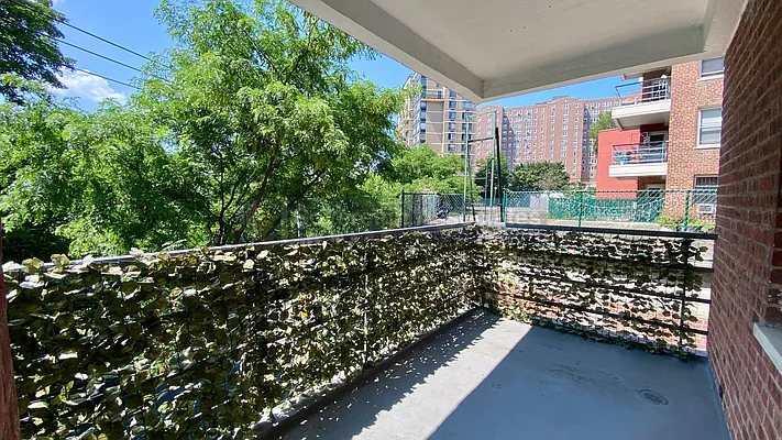 Rented by Sovereign Associates | media 7