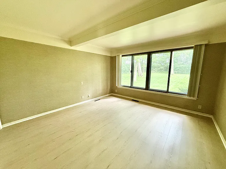 1421 Itawamba Trl — Photo 4