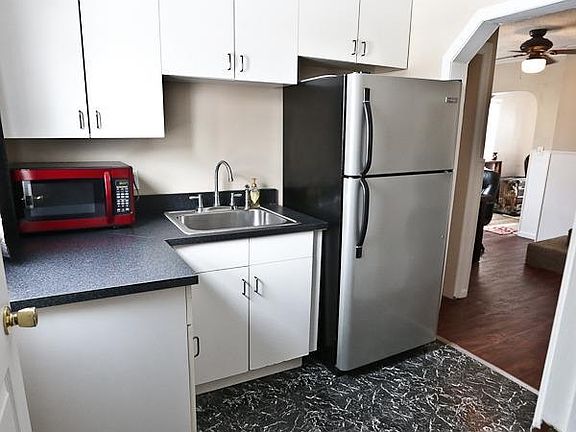 5th image of 2083 E Scottwood Ave