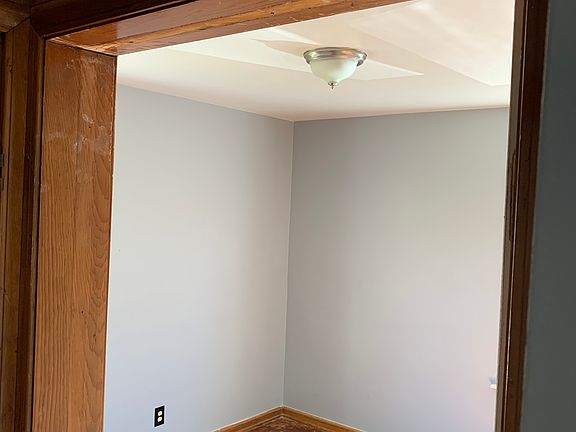 5th image of 21840 Beechwood Ave