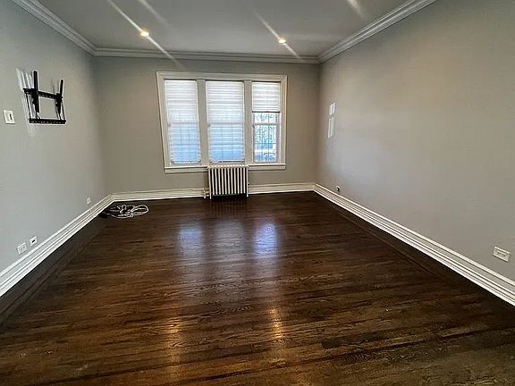 2nd image of 15 Belmont Ave APT 1