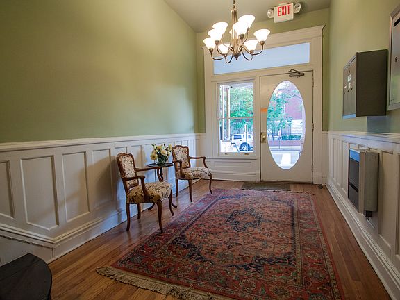 5th image of 1652 W Grace St APT 3A